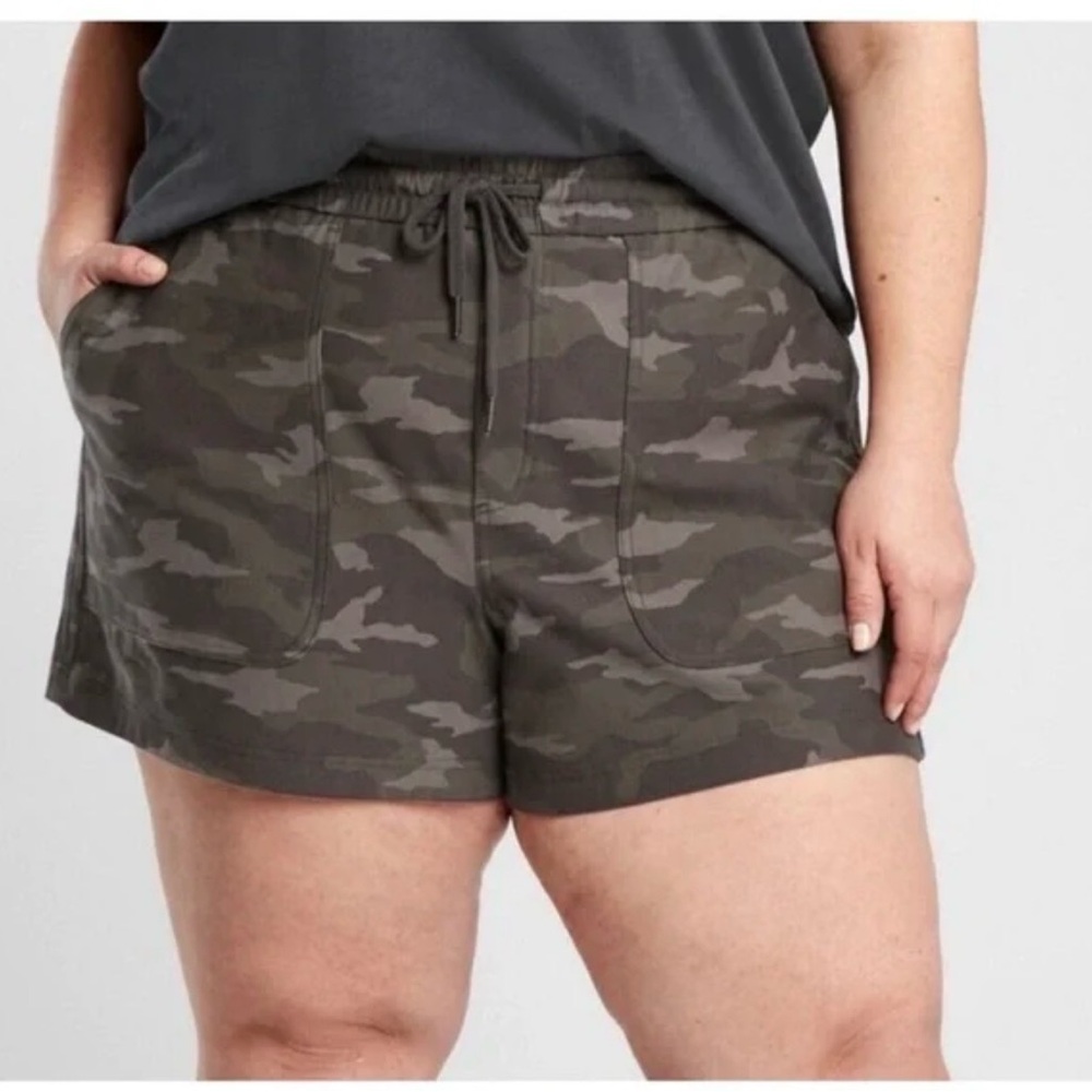 Athleta Women's camp farallon Shorts size 26